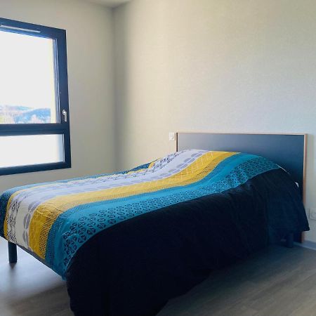 Residence Services Seniors Монтиньяк Экстерьер фото